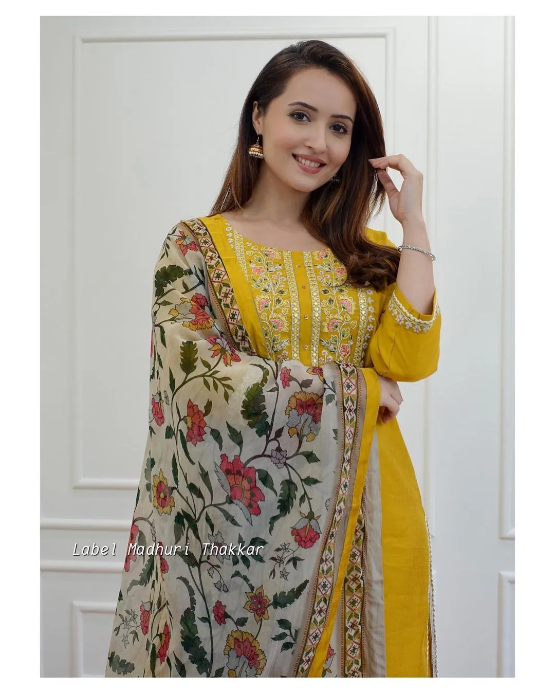 Beautiful Designer Heavy Reyon Rani Salwar Suit