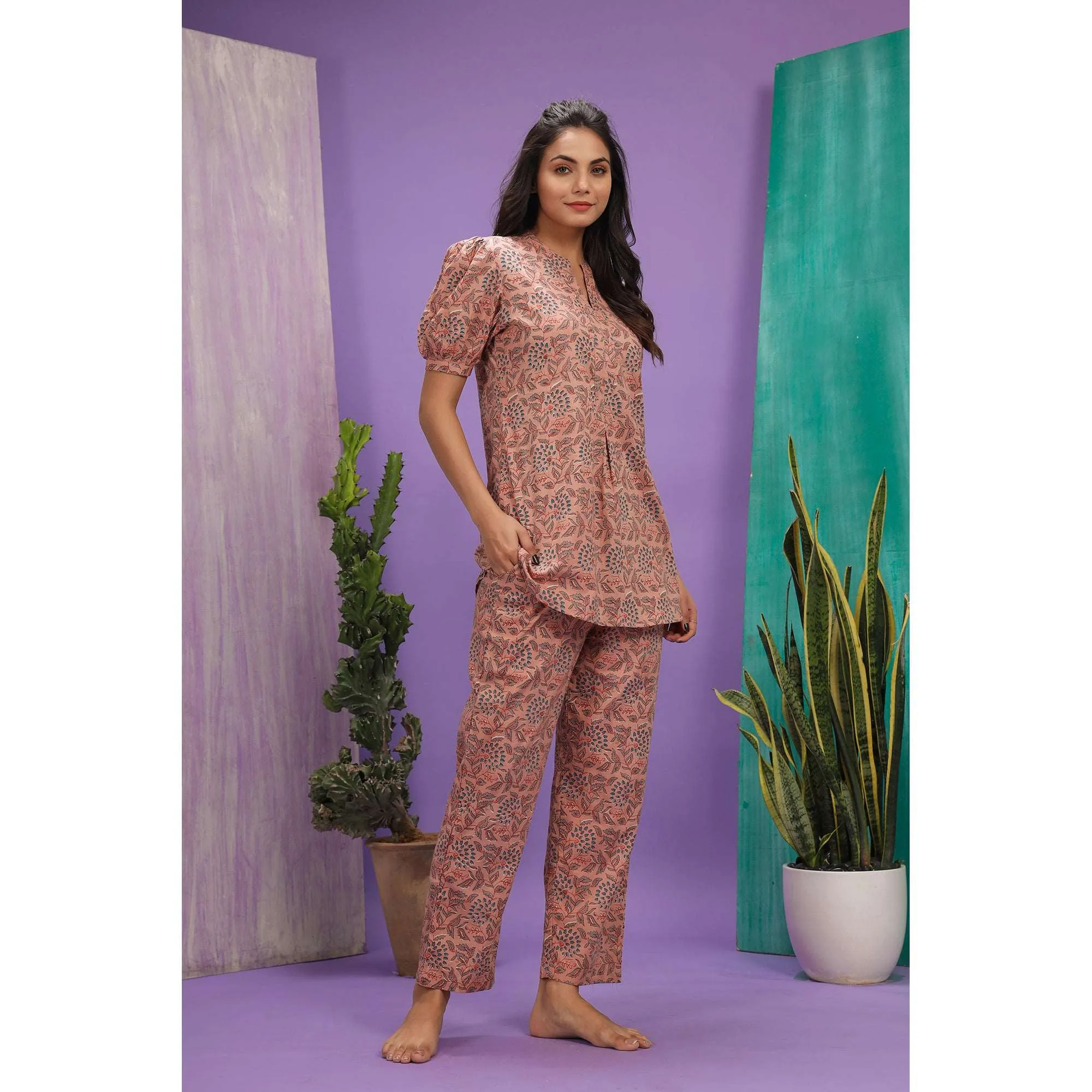 Delicate Jaal On Peach Loungewear