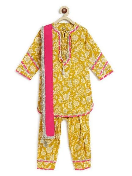 Girl Floral Jaal Suit Set - Yellow