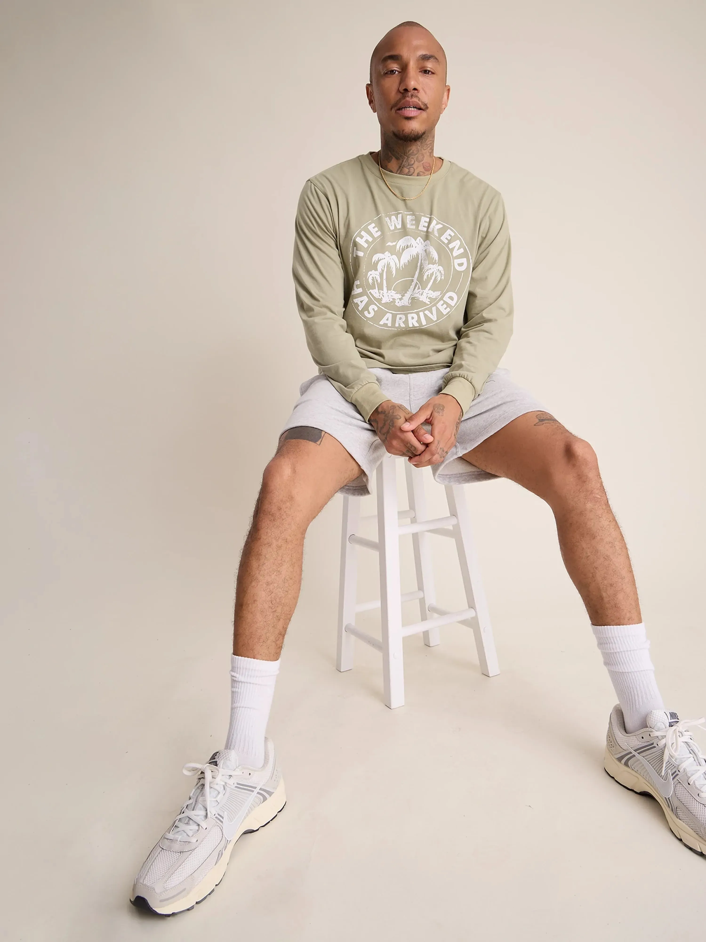 The Relaxer (L/S Non Pocket T-Shirt) - Olive Green