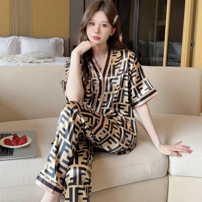 Women's 2 Piece Silk Pajama Set, Button-Down Top and Pants, Luxury Nightwear   590514